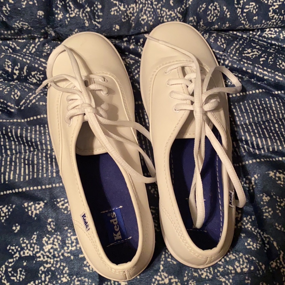 Keds size 7.